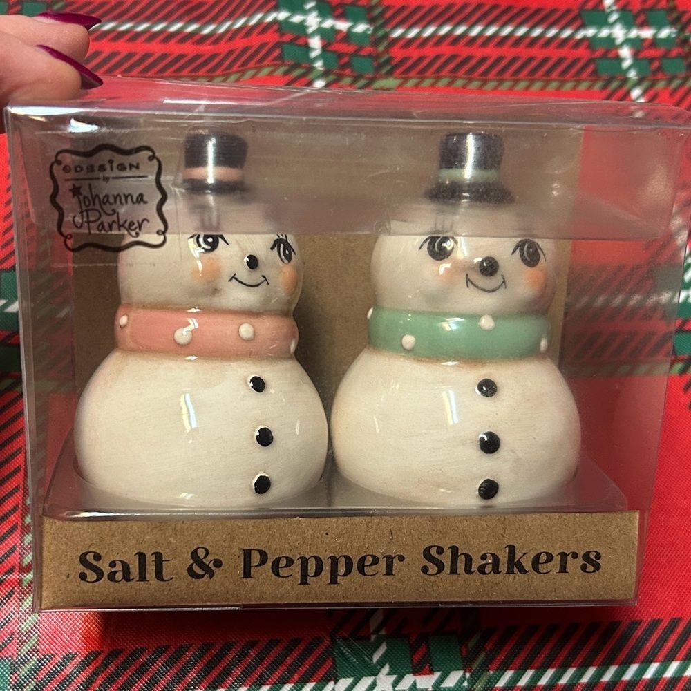 Johanna Parker Pastel Pink Mint Green Snowmen Christmas Salt & Pepper Shakers